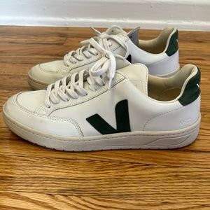 VEJA V-12 green Sneakers, Size 11